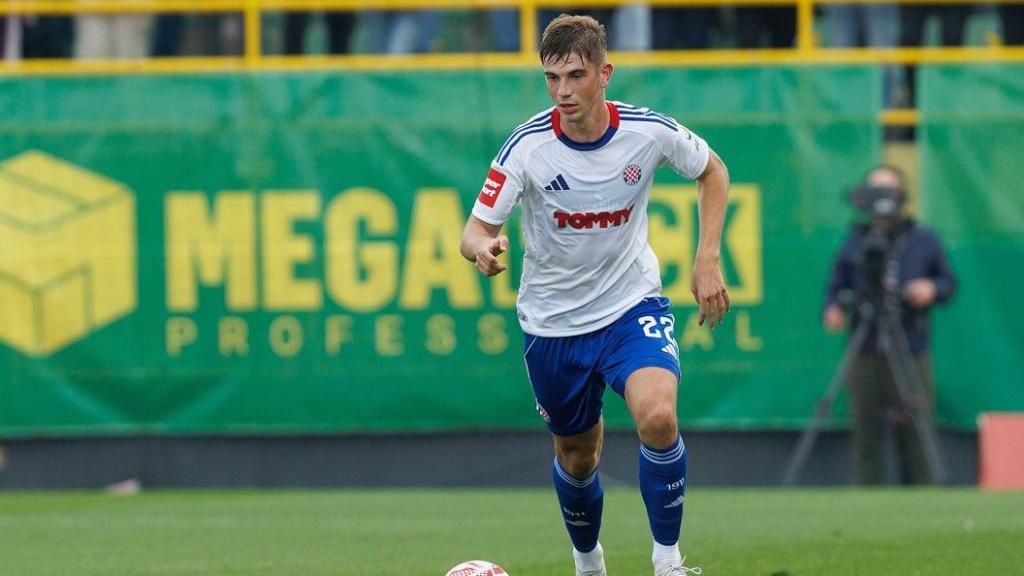 Branimir Mlacic, en un partit amb l'Hadjuk Split