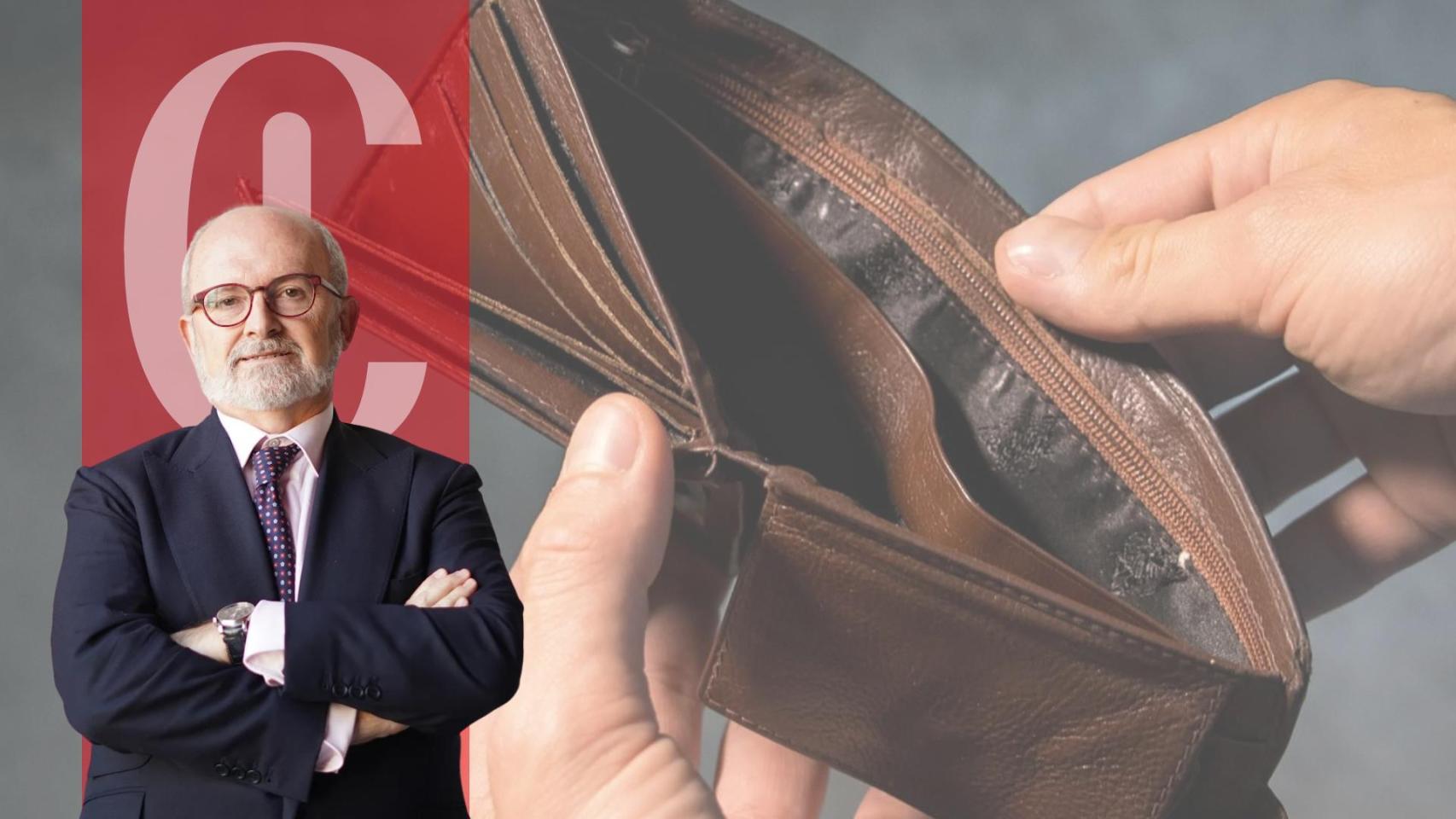 Una persona abre una cartera vacía