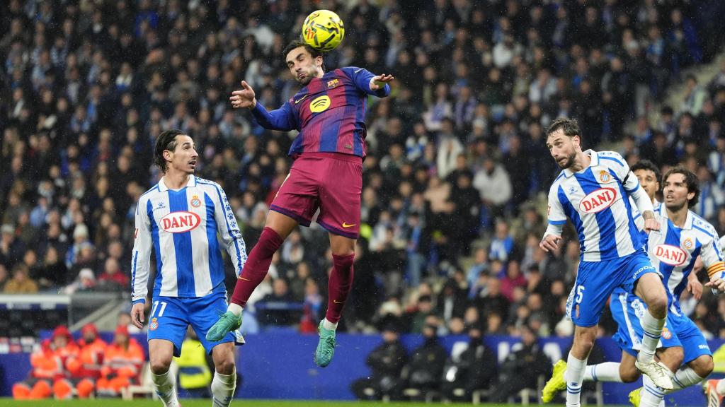 Ferran Torres remata de cap al derbi Espanyol-Barça