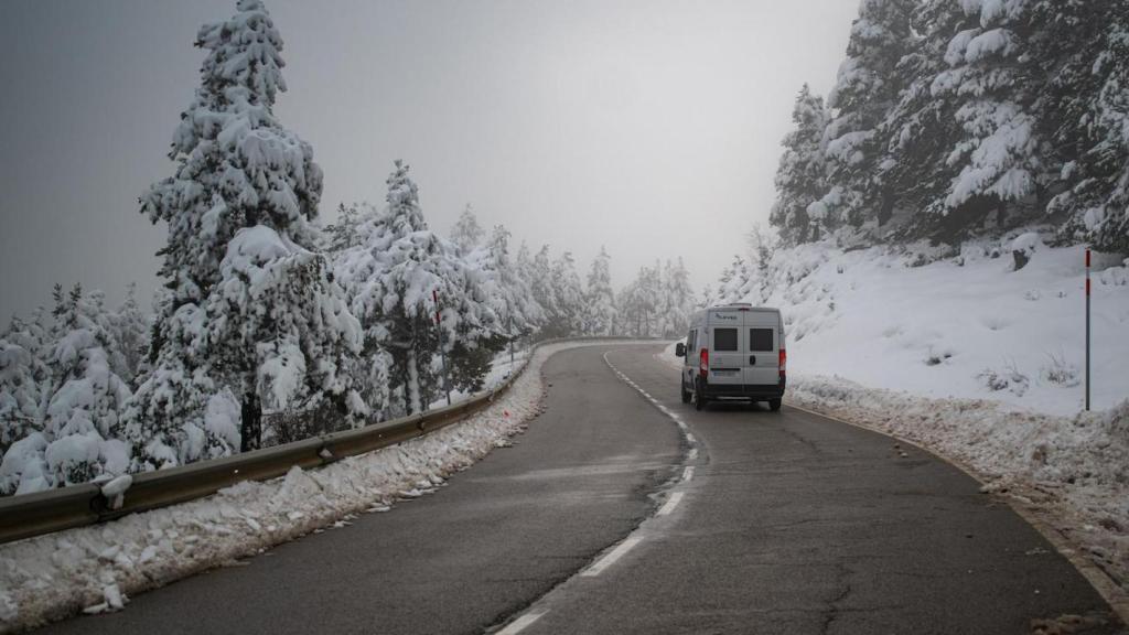 Puerto de montaña La Collada de Toses durante el temporal de nieve en Girona el 28 de diciembre