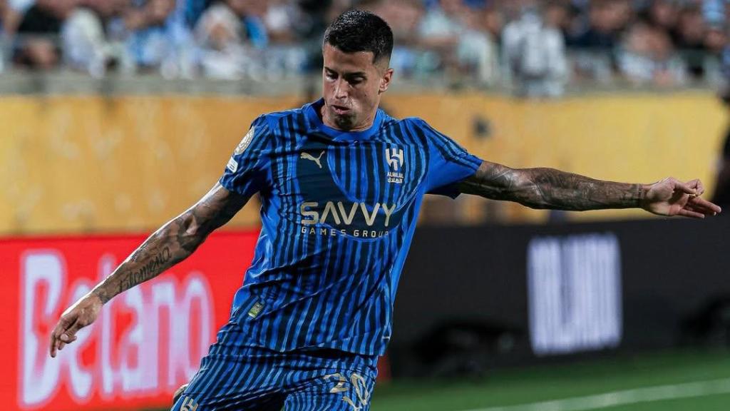 Joao Cancelo en un partit de l'Al-Hilal