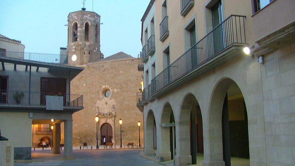 Fachada de Santa Maria de Linyola