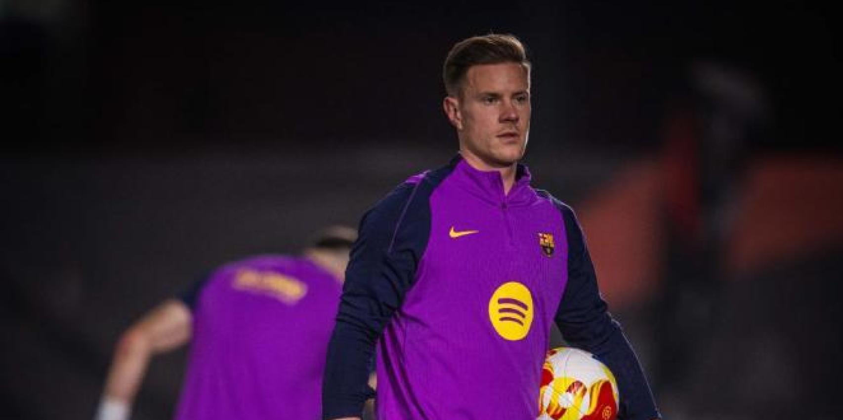 Ter Stegen, a l'entrenament del Barça a Jidda, abans de lesionar-se