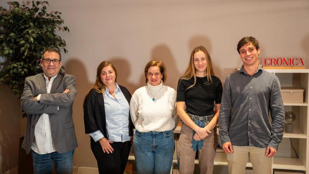 Alejandro Tercero (director adjunto de Crónica Global), Inmaculada Barra (directora de Accesibilidad y Banca Social de CaixaBank), Neus Costa (copropietaria de Oli Cometes), Núria Font (fundadora de Pepita 1969) y Carlos Ramos (director de Rural Talent)