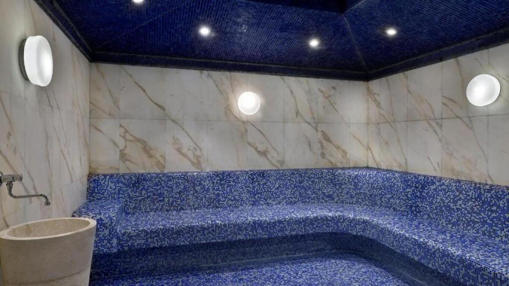 Sauna del hotel Ritz-Carlton, en Yeda