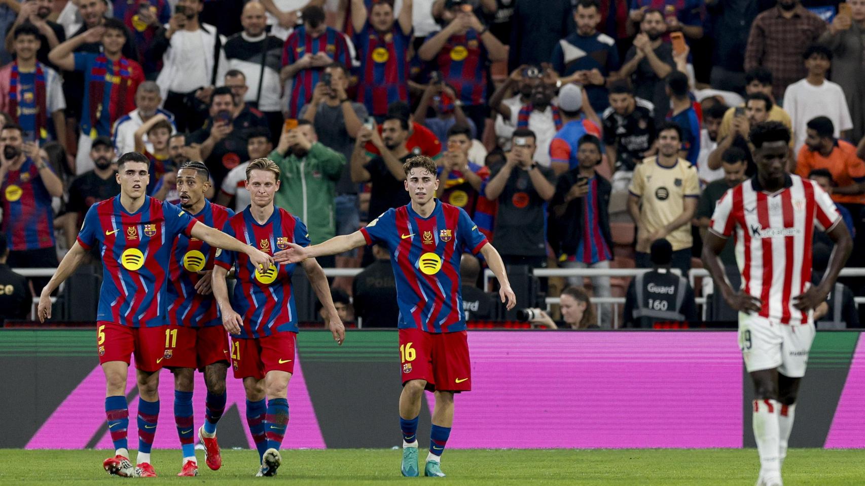 Pau Cubarsí, Raphinha, Frenkie de Jong y Fermín López celebran un gol en el Barça-Athletic de la Supercopa
