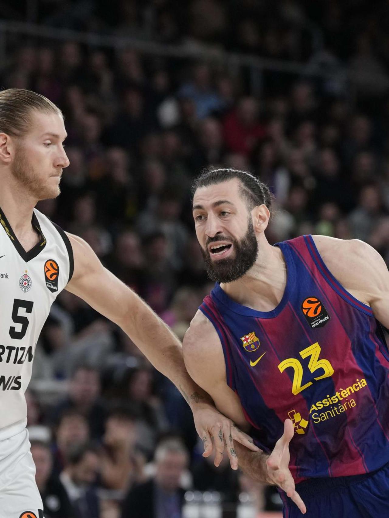 Toko Shengelia durante el Barça de basket-Partizán