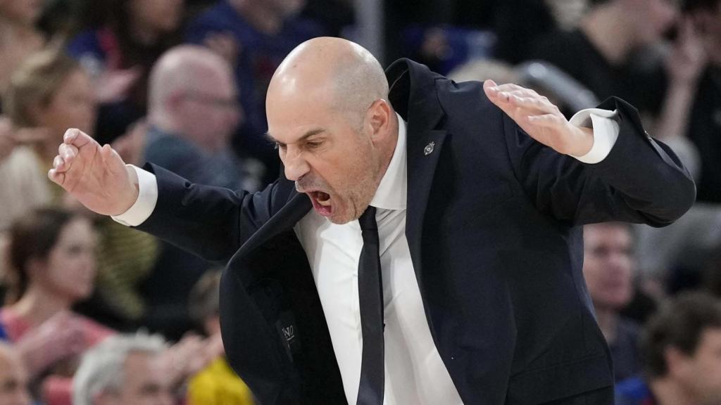 Peñarroya, indignado durante el Barça de basket-Partizán