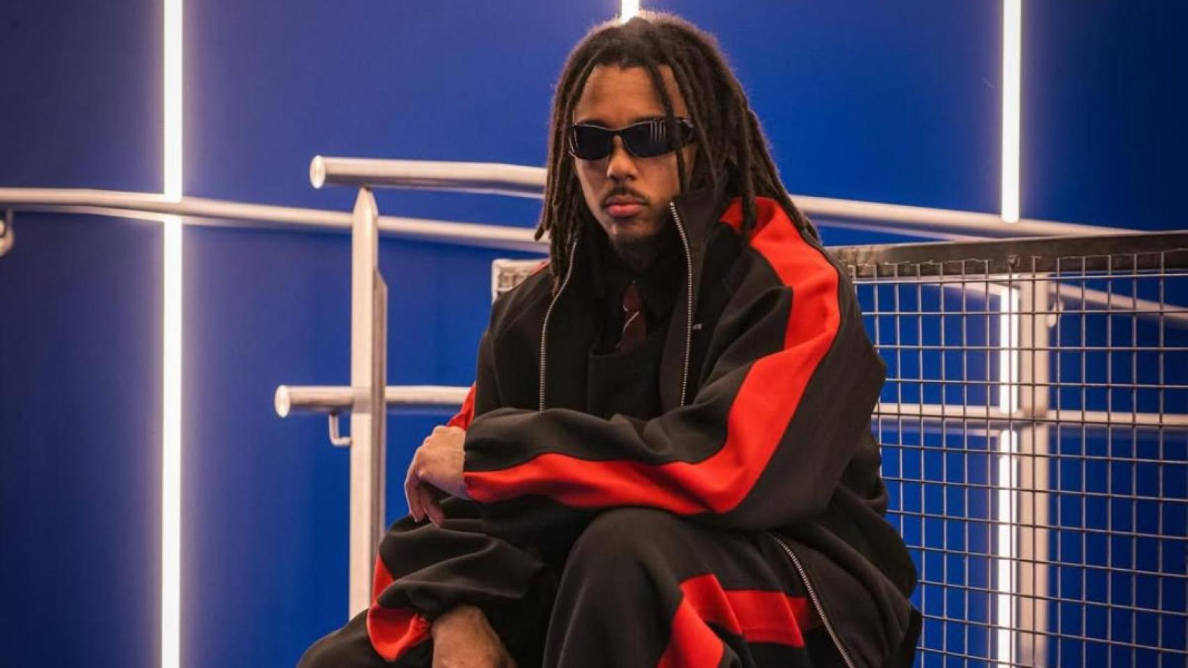 Jules Koundé luce uno de sus 'looks' en su perfil de Instagram