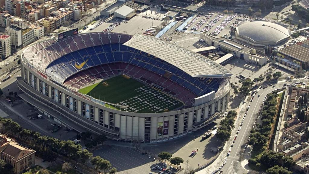 Vista panorámica del Camp Nou antes de su transformación