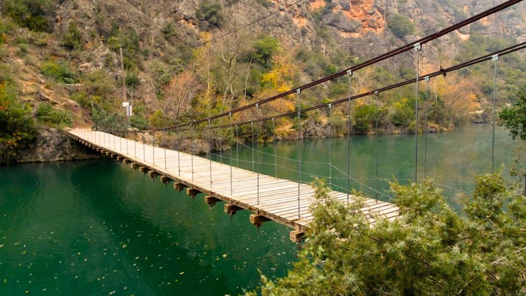 Puentes colgantes, saltos de agua y unas vistas de infarto en el Congost de Mu