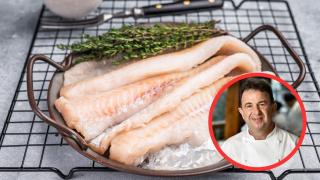 El truco de Martin Berasategui para evitar el olor a pescado: Sumérgelo 10 minutos en leche antes de cocinarlo