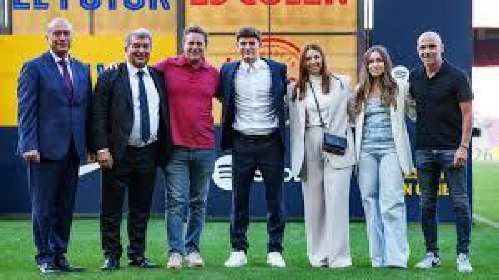 Iván de la Peña, a la derecha, es el representante de Gavi