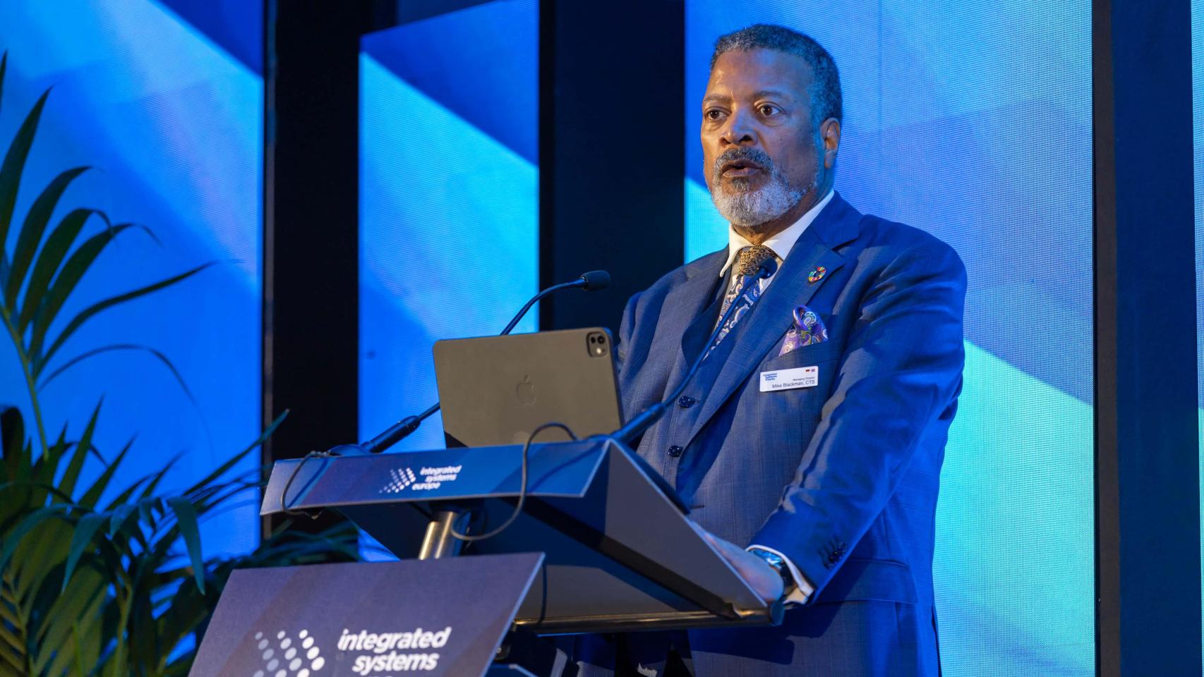 Mike Blackman, director general del ISE