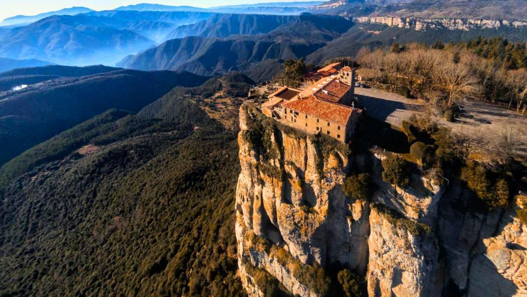 El santuario del siglo XIII convertido en imponente mirador natural