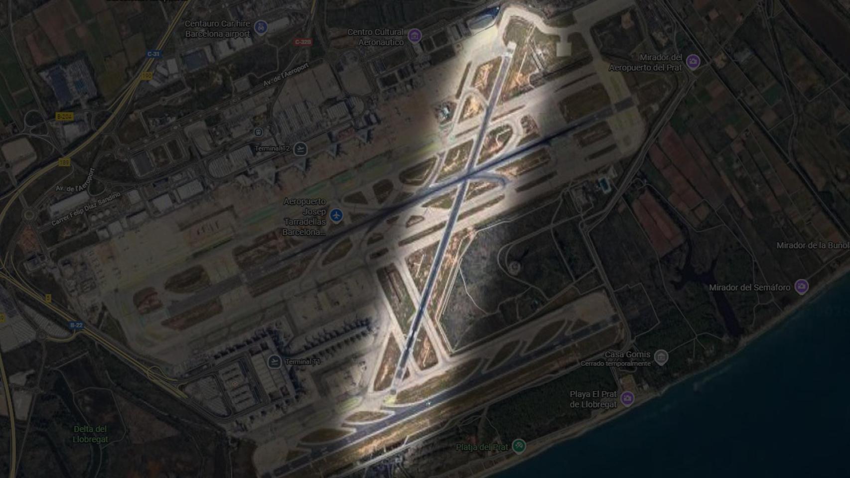 La pista 02, utilizada para vuelos nocturnos, del Aeropuerto Josep Tarradellas - Barcelona El Prat