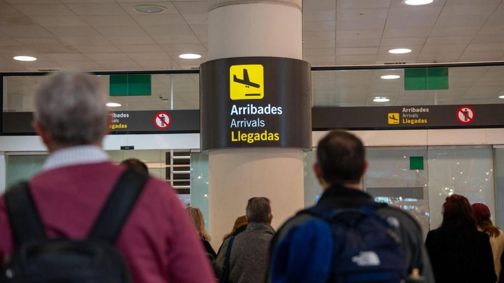La sala de llegadas de la T1 del aeropuerto de Barcelona