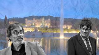 Tatxo Benet y Puigdemont, con el castillo de Can Jalpí en Arenys de fondo