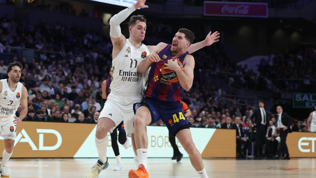 Joel Parra en el Real Madrid-Barça de basket de la Euroliga