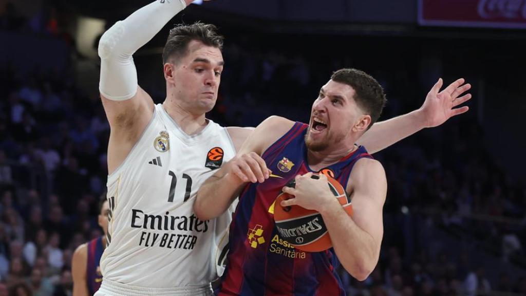 Joel Parra en el Real Madrid-Barça de basket de la Euroliga