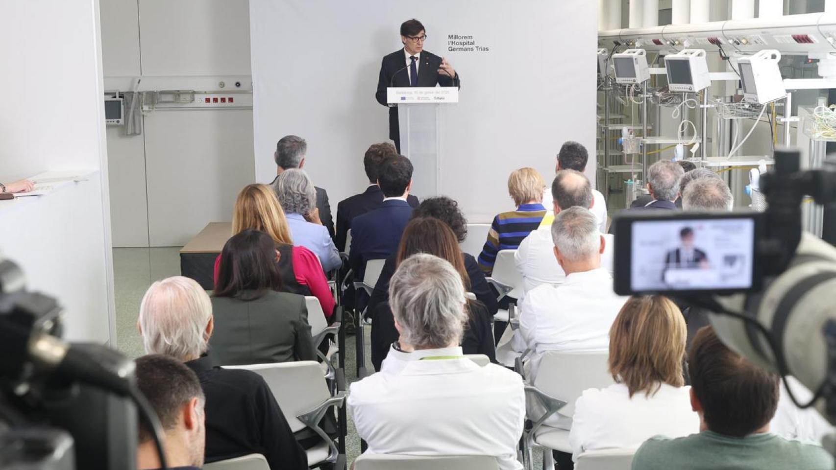 Salvador Illa, presidente de la Generalitat, inaugura los seis nuevos quirófanos del Hospital Germans Trias i Pujol, en Badalona (Barcelona) el 16 de enero de 2026