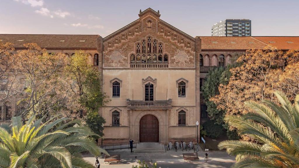Façana de l'Escola Industrial