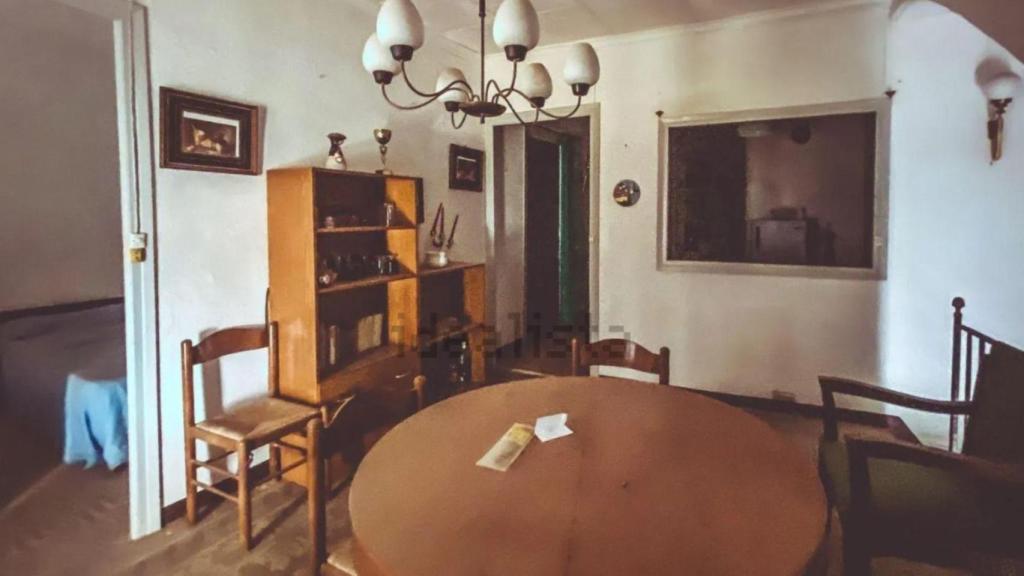 Salón de una casa en venta