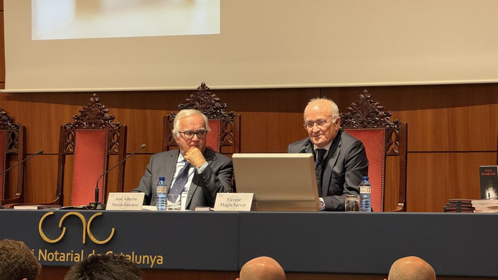 El juez del Supremo Vicente Magro (d) y José Alberto Marín, decano del CNC