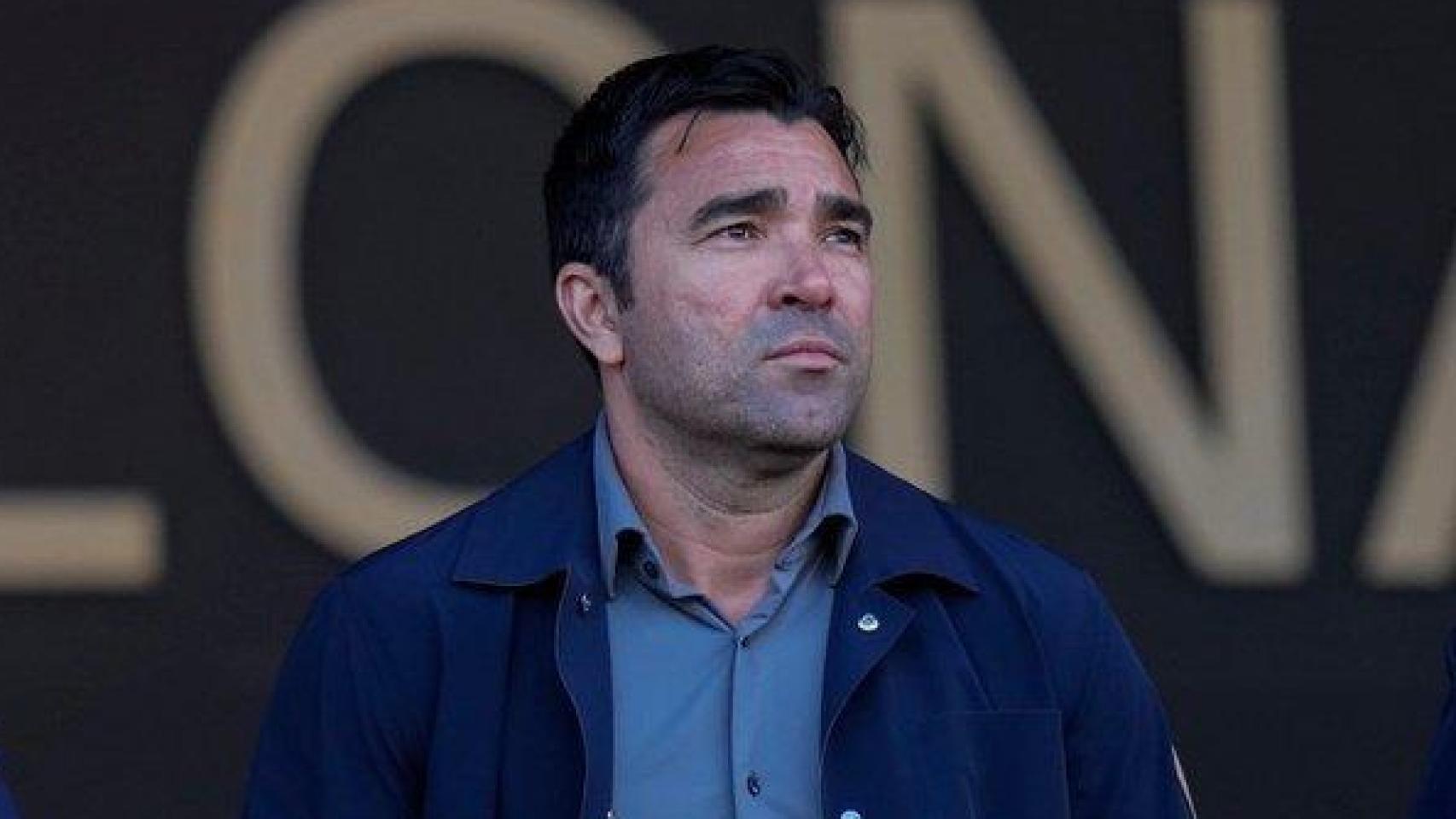 Deco, durante un partido en el palco del Estadi Olímpic de Montjuïc