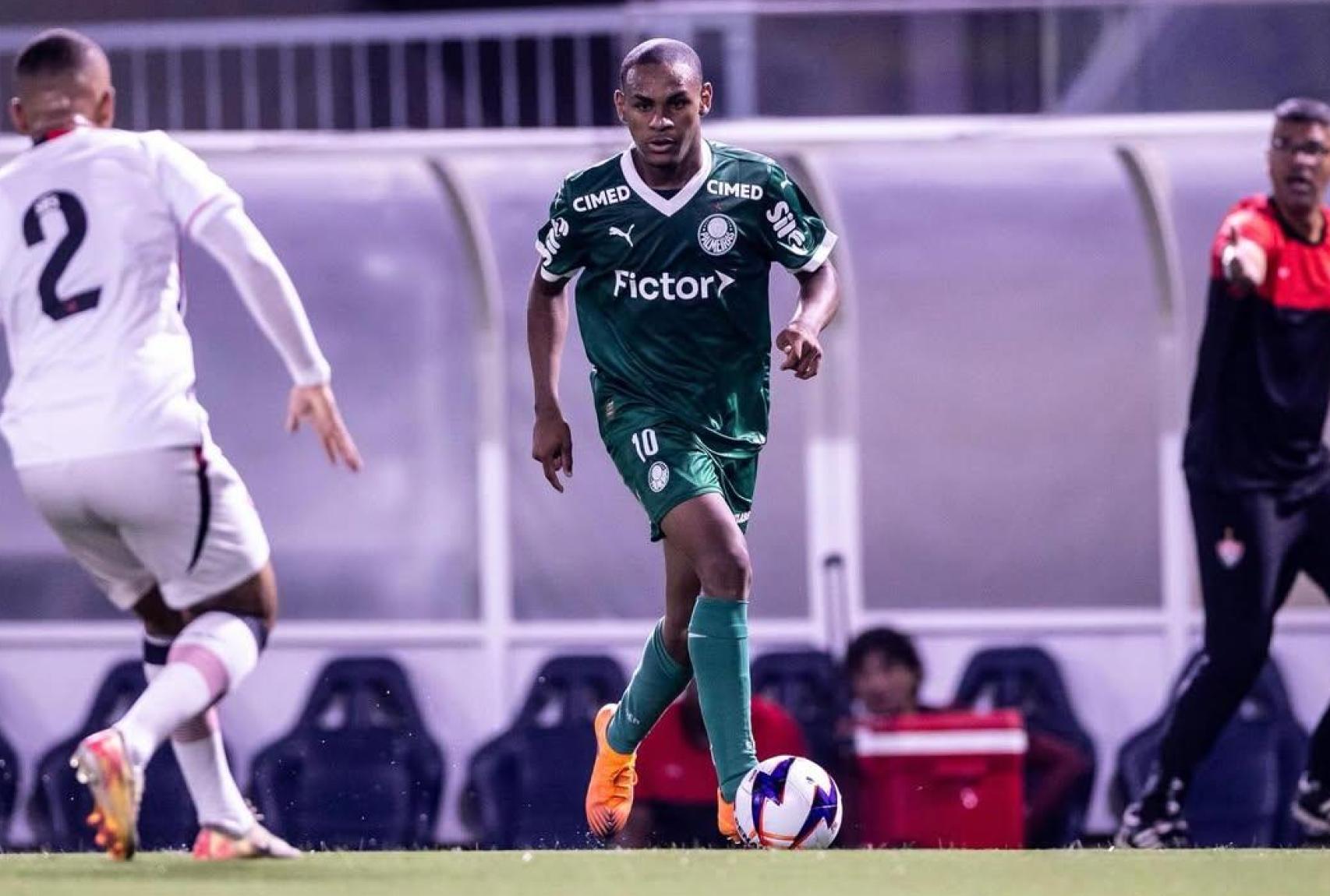 Eduardo Conceiçao, perla del Palmeiras que agrada al Barça