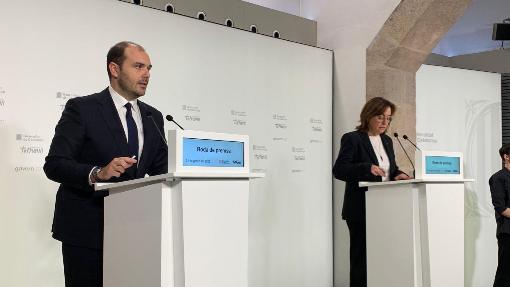 Los 'consellers' Albert Dalmau y Sílvia Paneque, en rueda de prensa el miércoles 21 de enero de 2026