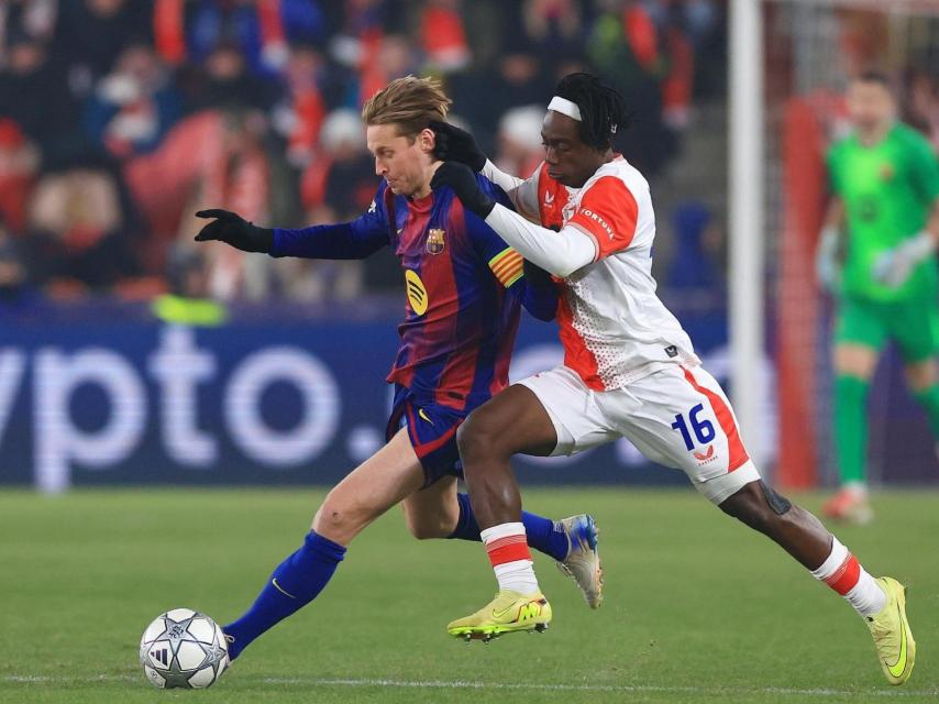 Frenkie de Jong durant l'Slavia-Barça
