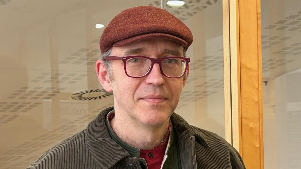 Roman Krznaric, a l'entrevista amb 'Letra Global', a la Biblioteca Jaume Fuster