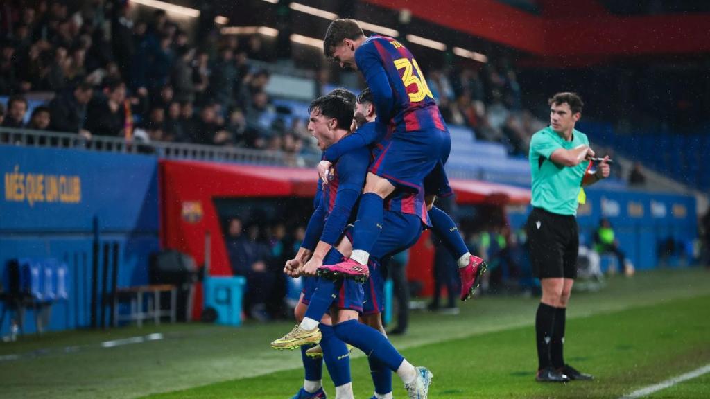El Barça B celebra un gol contra el CE Andratx