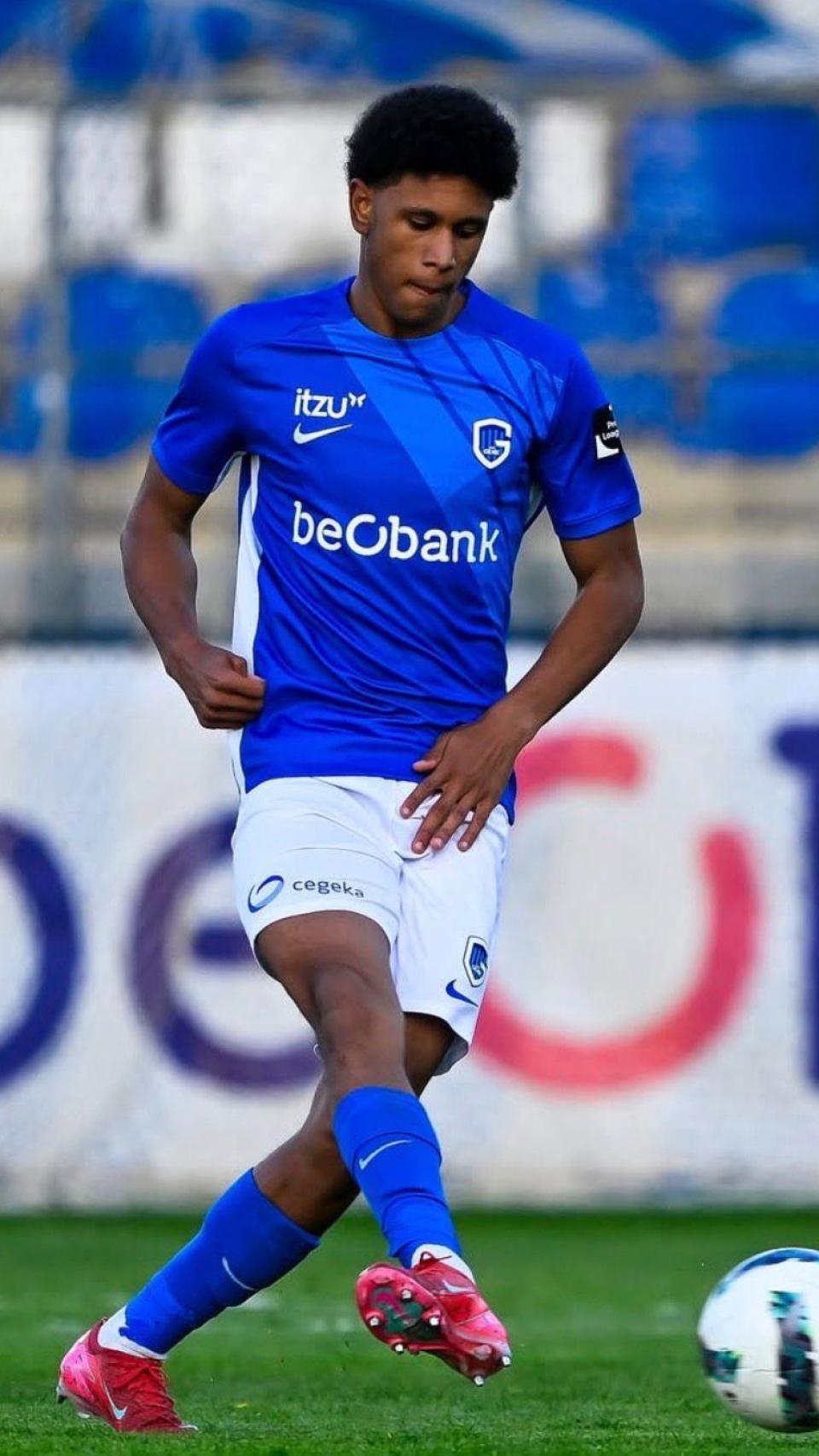 Juwensley Onstein, jugador del Genk B