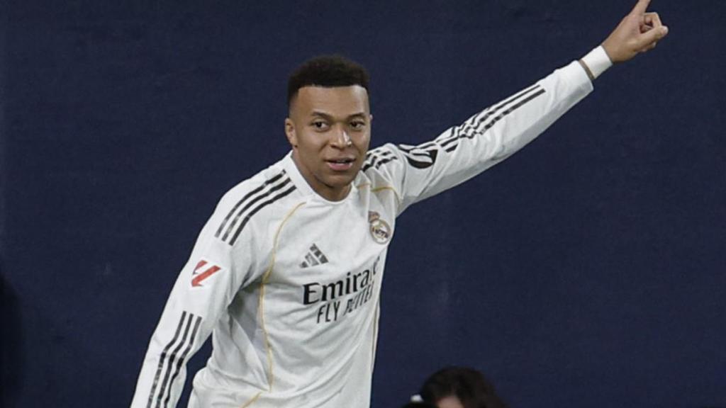 Kylian Mbappé celebra su primer gol en el Villarreal-Real Madrid de la Liga