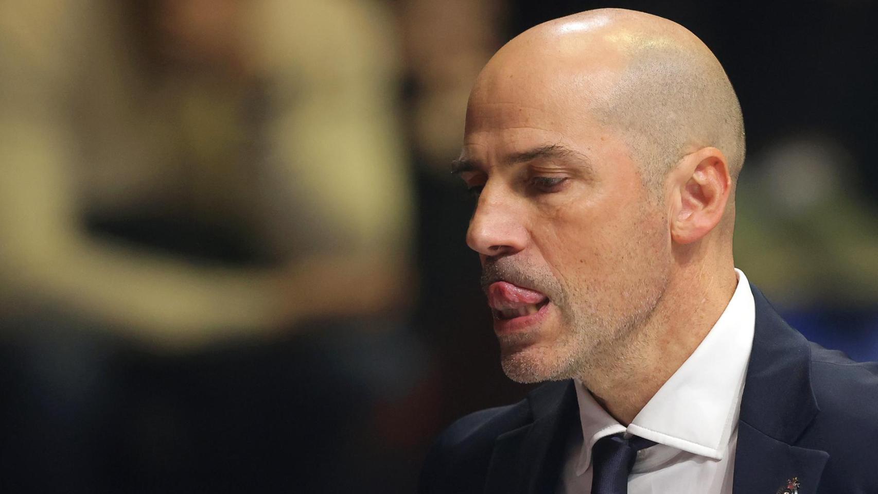 Joan Peñarroya durant el partido entre Partizán y Olympiacos