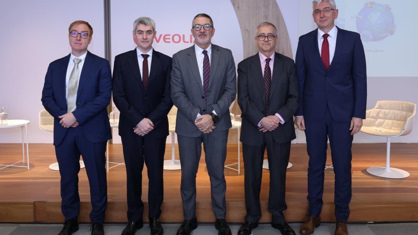 Miguel Hernández (Instituto Cerdà), Daniel Tugues (Veolia), Miquel Sàmper (Empresa), Carlos Cabrera (Instituto Cerdà) y Narcís Berberana (Veolia)