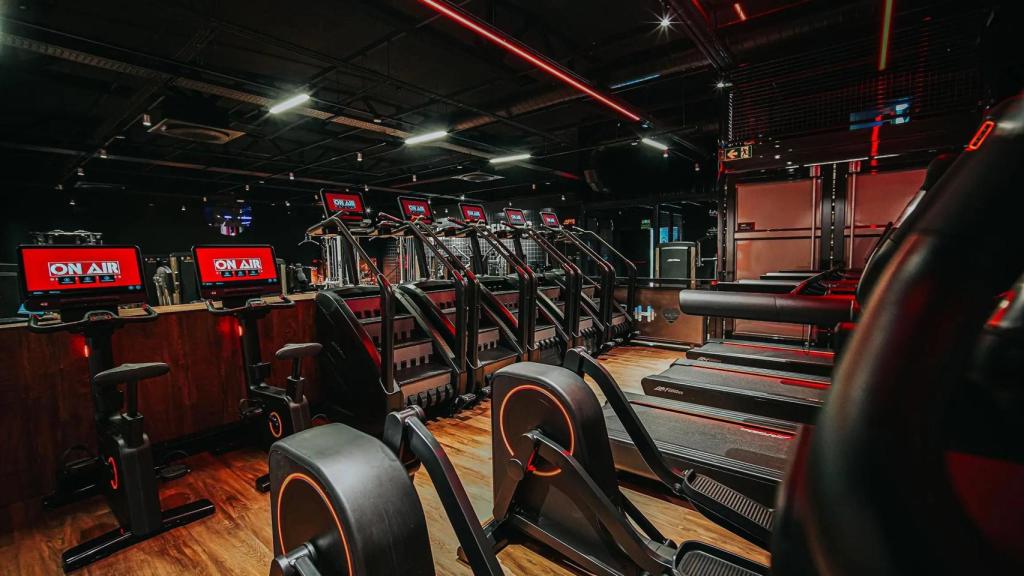 Interior de uno de los gimnasios On Air