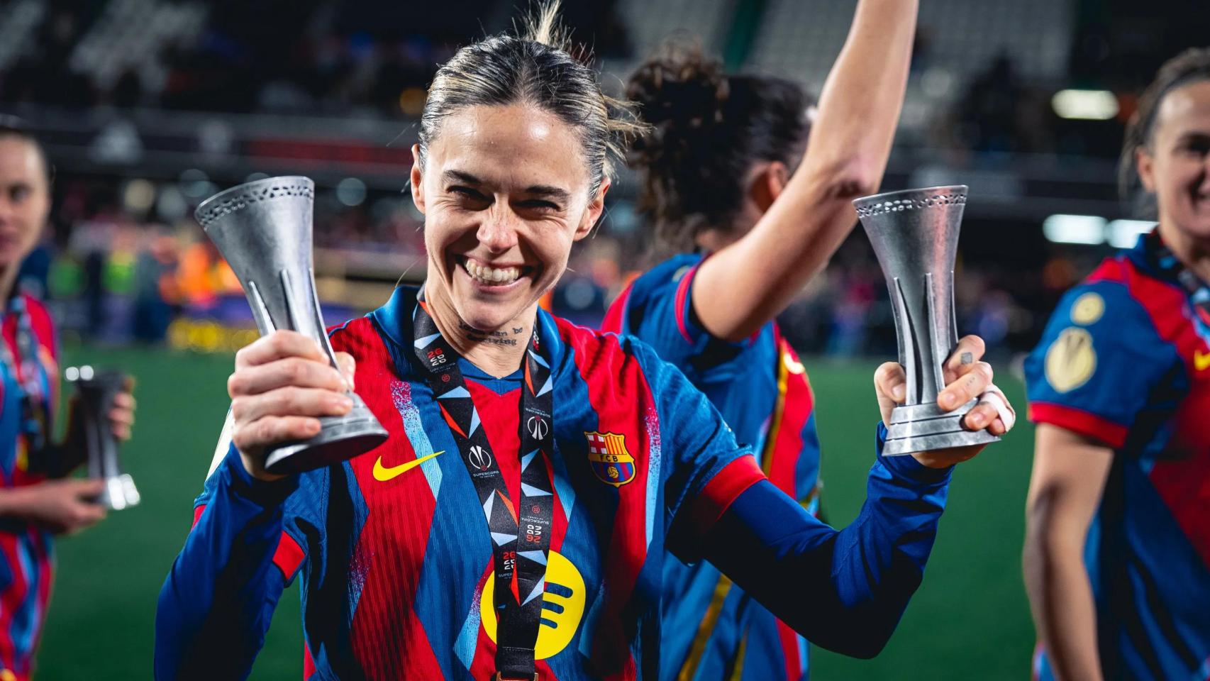 Mapi León celebra la Supercopa de España