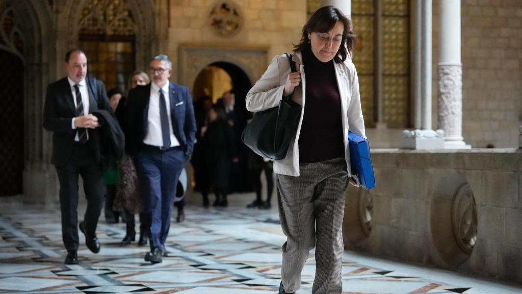 La consellera de Territorio, Vivienda y Transición Ecológica, y portavoz del Govern, Silvia Paneque, se dirige a la reunión semanal del Govern de Cataluña en una imagen de archivo