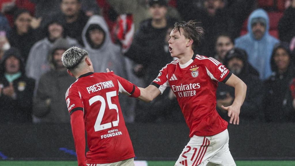 Andreas Schjelderup celebra el tercer gol del Benfica contra el Reial Madrid a la Champions League