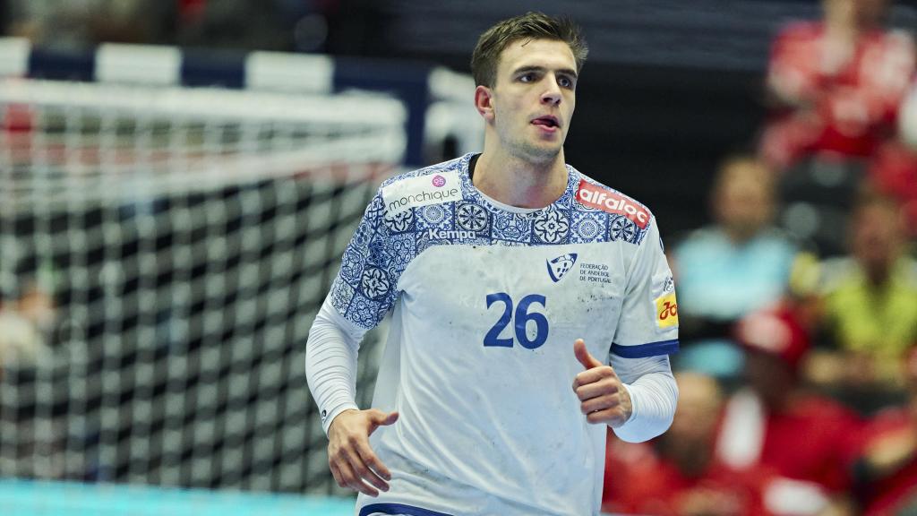 Kiko Costa, en el partit de l'Europeu d'handbol Espanya-Portugal