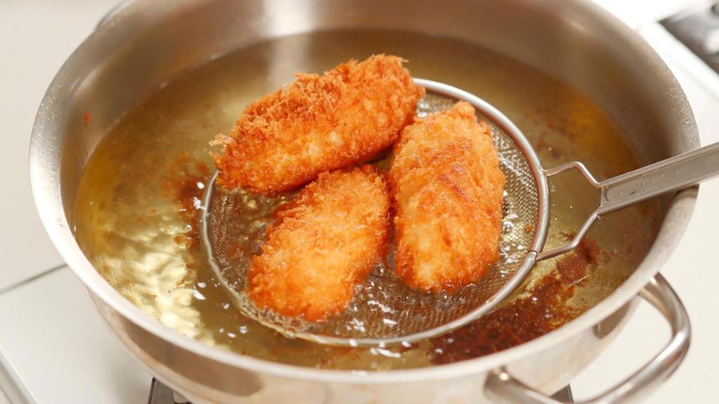 Croquetas friéndose
