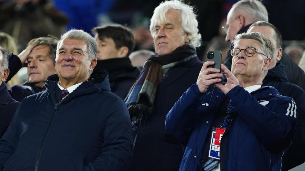 Joan Laporta, en el campo del Camp Nou