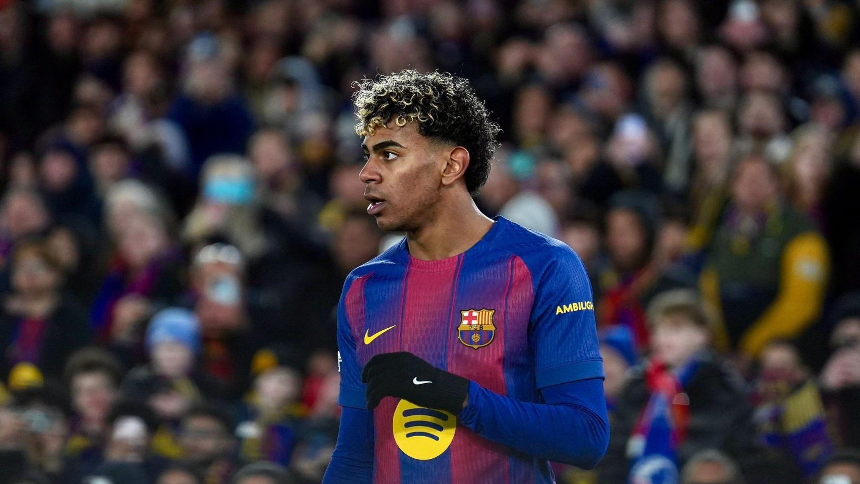 Lamine Yamal, concentrado durante el Barça-Copenhague