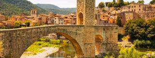 Vistas de Besalú desde el puente