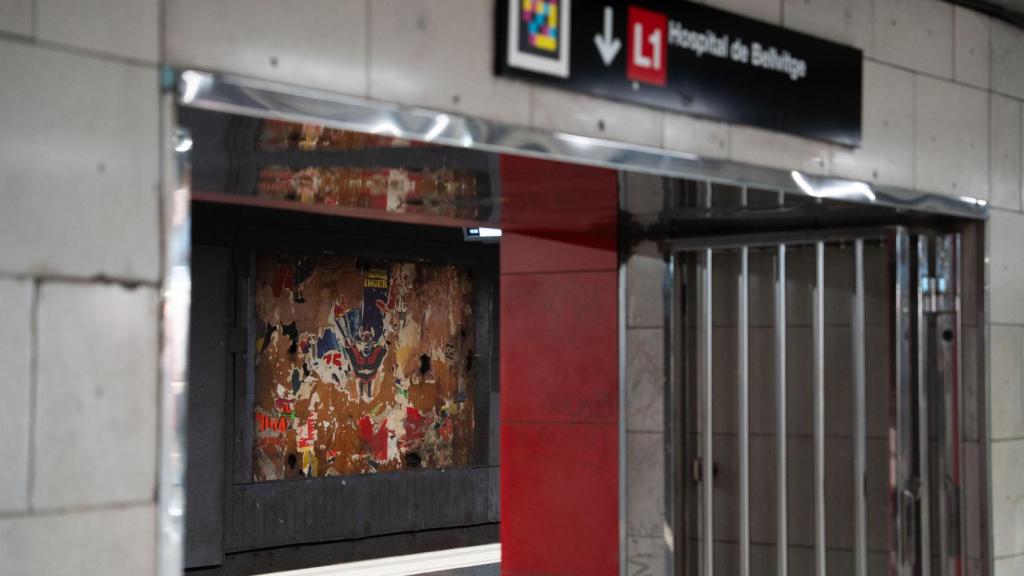 Cartel de Mazinger Z en el metro de Barcelona