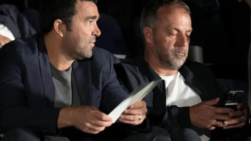 Deco, junto a Hansi Flick en un acto