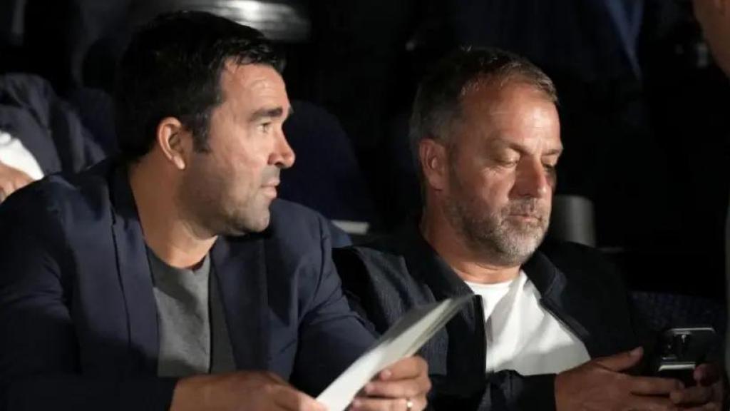 Deco, junto a Hansi Flick en un acto